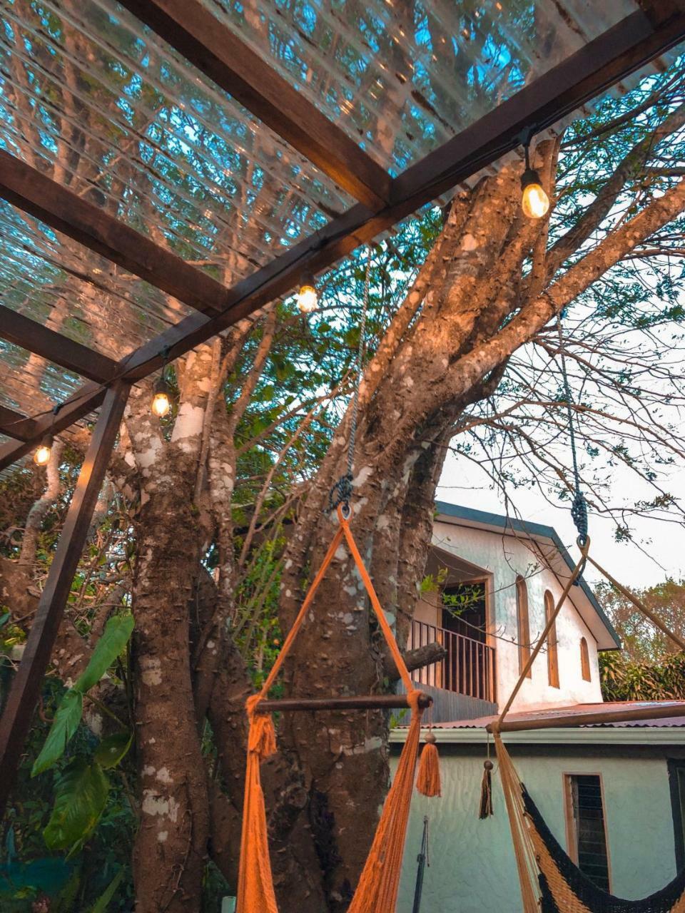 Monte Fresco Hostel Boutique Puntarenas Extérieur photo