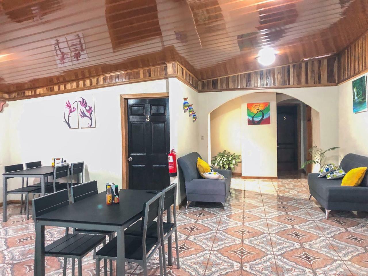 Monte Fresco Hostel Boutique Puntarenas Extérieur photo